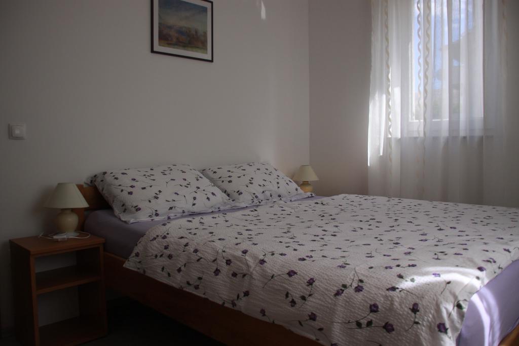 Mediterranean Oasis Apartments Baška Szoba fotó