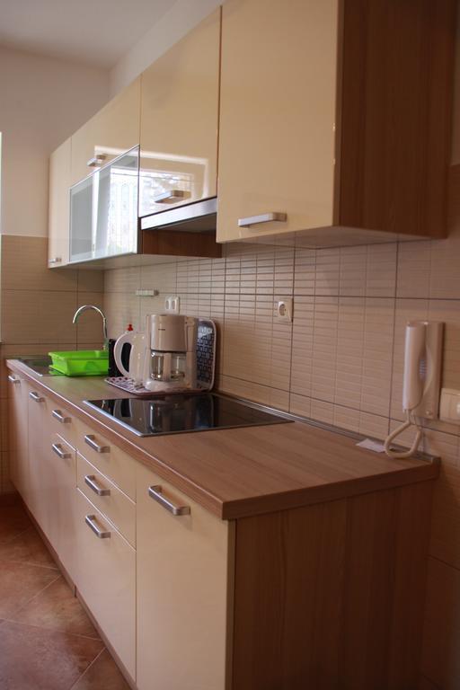 Mediterranean Oasis Apartments Baška Szoba fotó